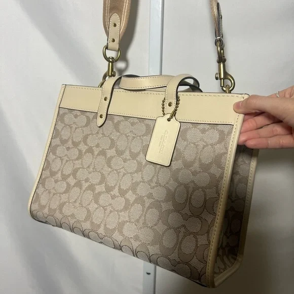 Coach Field Signature Coated Canvas Tote Signature Jaquard
